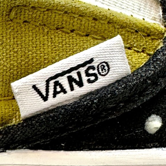 Custom One of A Kind Hand Painted Star Wars Mandalorian & Grogu Vans Unisex 5.5 - Picture 8 of 12